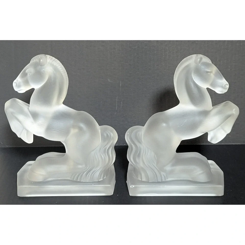 Vintage L.E. Smith Frosted Glass Rearing Horse Bookends Pair – Art Deco 1940s